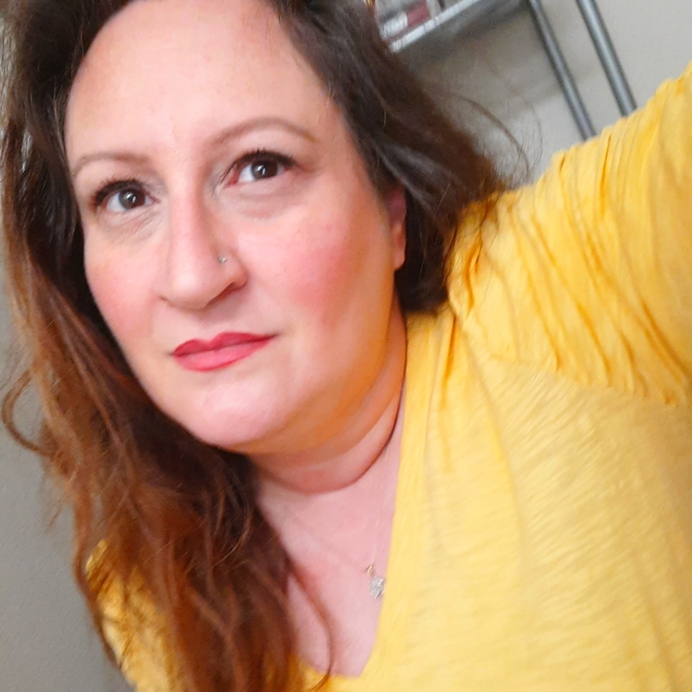 Meet your Posher, Carmen